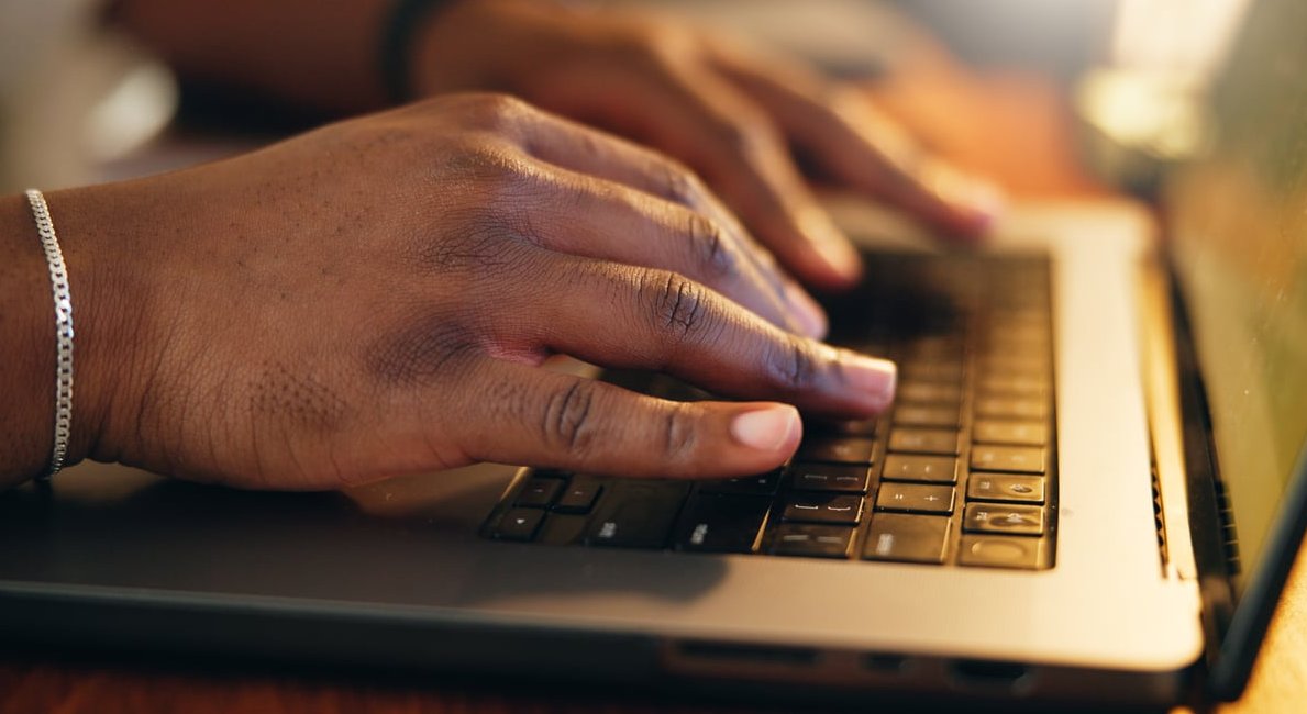 blind person using computer