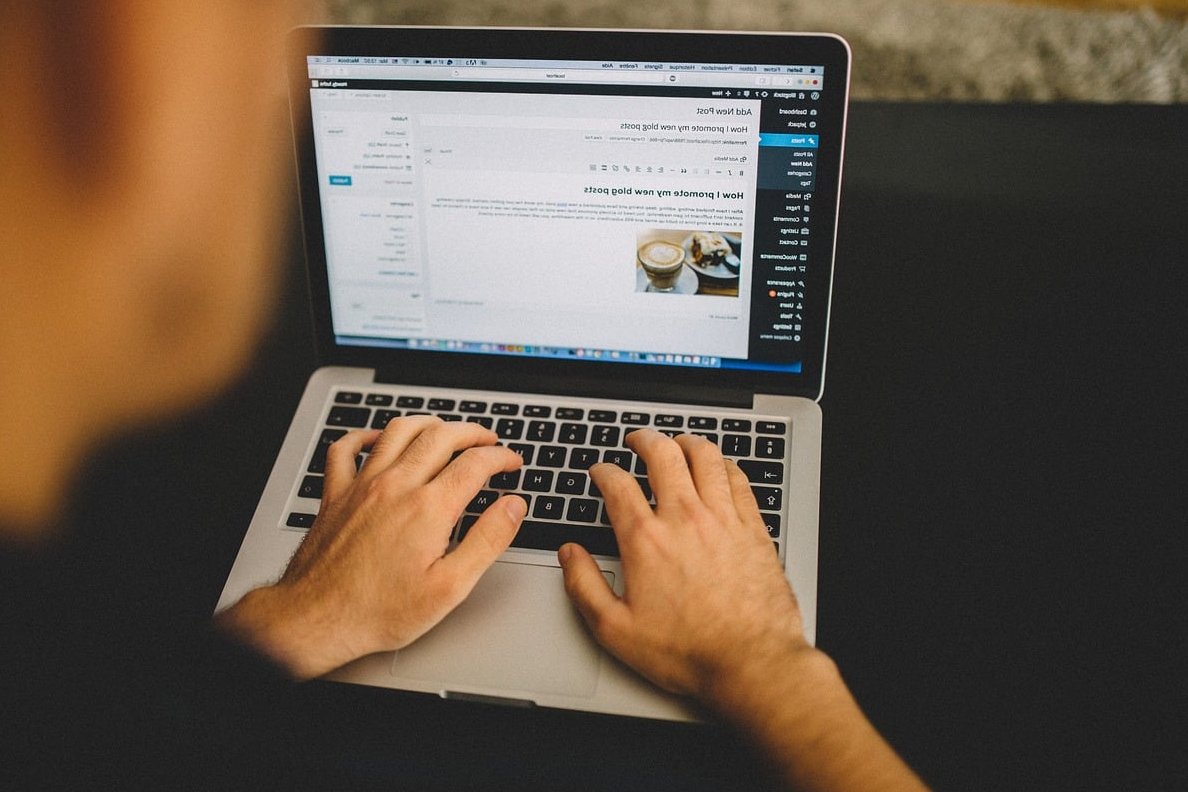 wordpress code laptop